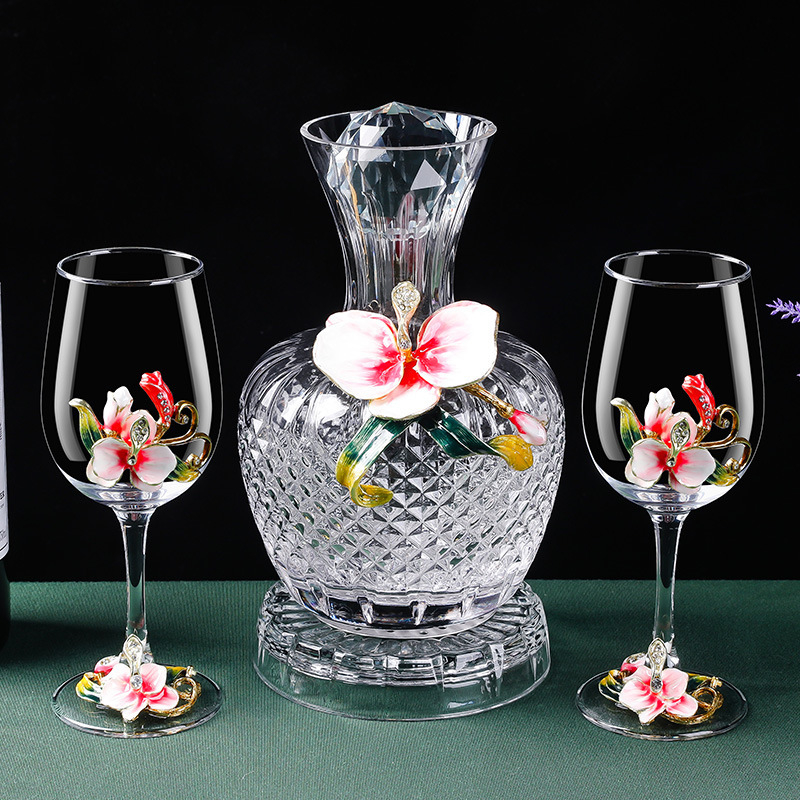 Aukštos kokybės stiklo vyno taure su besisukančiu dekantatoriumi ir Phalaenopsis dizainu – 1 dalių gėrimų komplektas (2025 išleidimas)