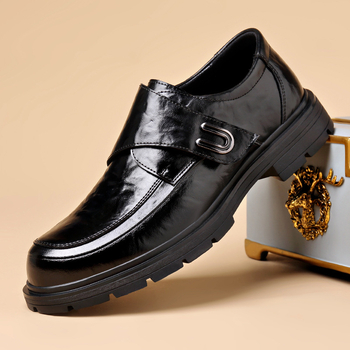 Ανδρικά Δερμάτινα Derby Παπούτσια — Γνήσιο Δέρμα Αγελάδας, Άνοιξη, Λαϊκό-Επαγγελματικό Στυλ, Στρογγυλή Μύτη, Χαμηλός Τακούνι, Καουτσούκ Σόλα, Υφή Νάπα, Με Κούμπωμα