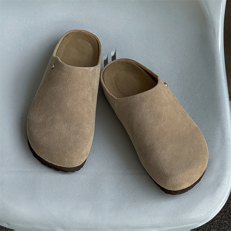 Ženske papuče od nubuk kože s okruglim vrhom, gumena potplata, unutarnja tkanina, ležerni stil