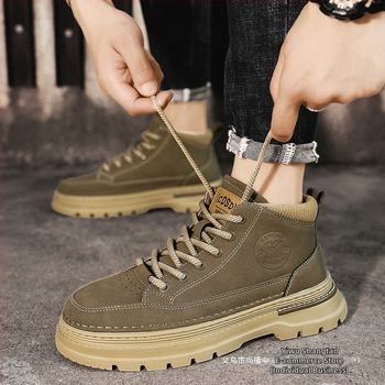 Ανδρικά sneakers: Αδιάβροχο PU επάνω μέρος, Κορδόνια, Καουτσούκ σόλα με τεχνολογία έγχυσης