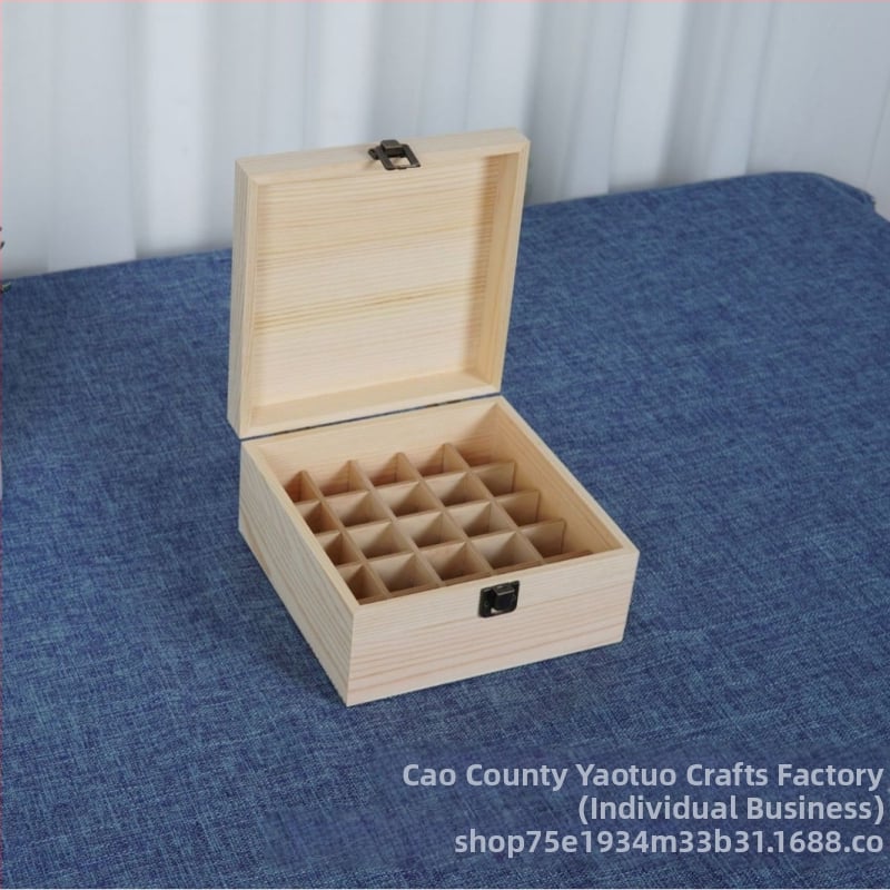 Fából készült illóolaj tároló doboz, több rekeszével, asztali kivitel, lehajtható fedél, logó nyomtatható