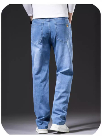 Мъжки дънки с права кройка, средна талия, еластичен деним (67,2% памук, 31,6% полиестер, 1,2% ликра), пясъчно пране, пролетно–есенен сезон
