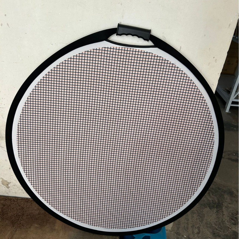 Svītru atstarotā plāksne fotogrāfijām – salokāma, pārnēsājama ar maigās gaismas difūzijas paneli, karainu rakstu