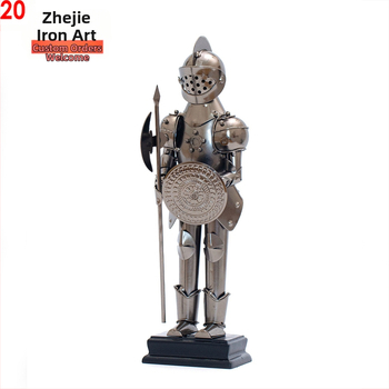 Διακοσμητική φιγούρα μαχητή από σίδηρο, ευρωπαϊκού στυλ, κρατώντας όπλα, για οικιακή διακόσμηση — Yaosha