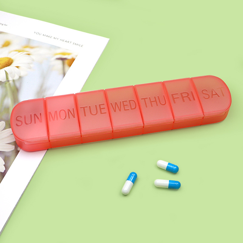 Hordozható 7 rekeszes műanyag gyógyszeres doboz, Modell 361, logó nyomtatás