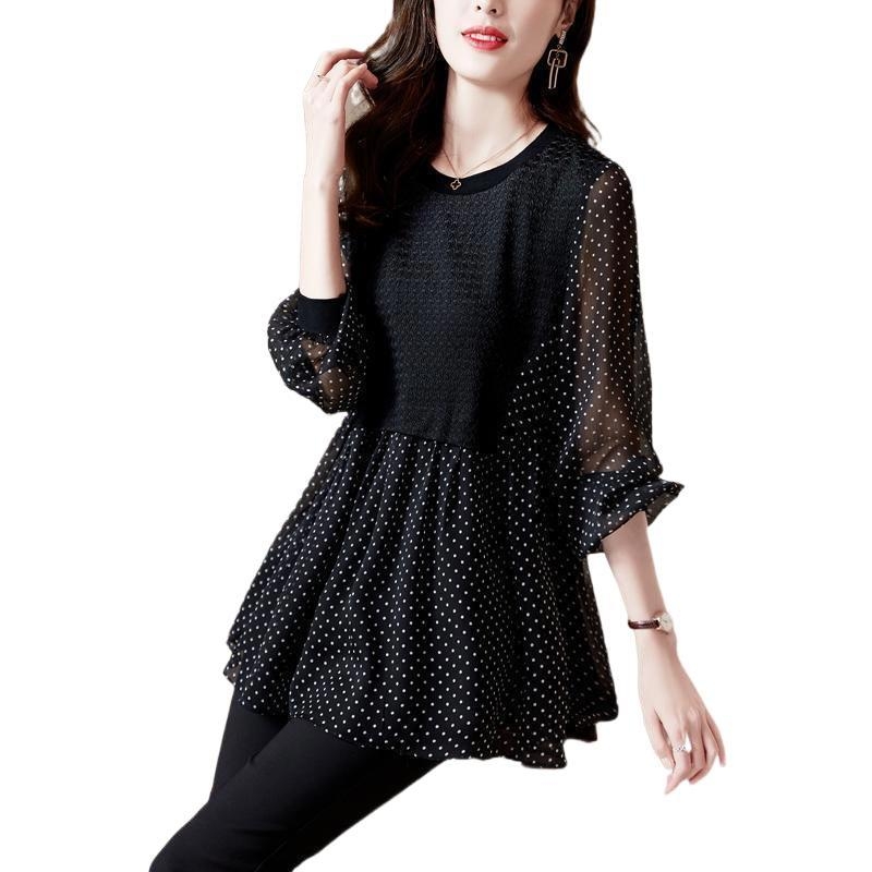 Bluză de damă din chiffon cu imprimeu buline, croială lejeră, decolteu rotund, mâneci lungi