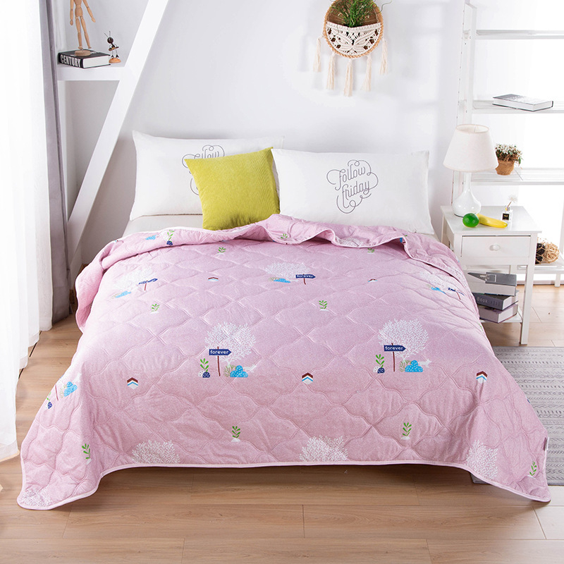 Nyári hűsítő dunyha ajándékdobozban, reaktív nyomtatás, töltet: szintetikus rost, anyag: poliészter, súly kevesebb mint 1 kg, nyári szezon