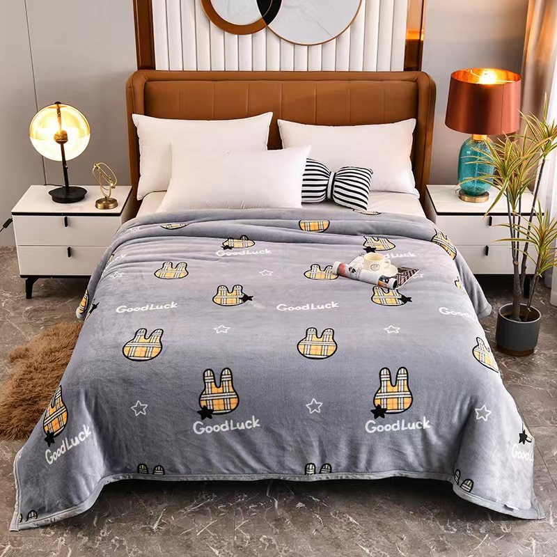 Nyári hűsítő dunyha ajándékdobozban, reaktív nyomtatás, töltet: szintetikus rost, anyag: poliészter, súly kevesebb mint 1 kg, nyári szezon