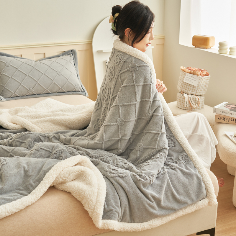 Bárány-fleece pléd irodai pihenéshez – Geometriai minta, Tavasz és Ősz (Anyag: Egyéb; Szűkülés 5%; Stílus: Egyszerű és modern)