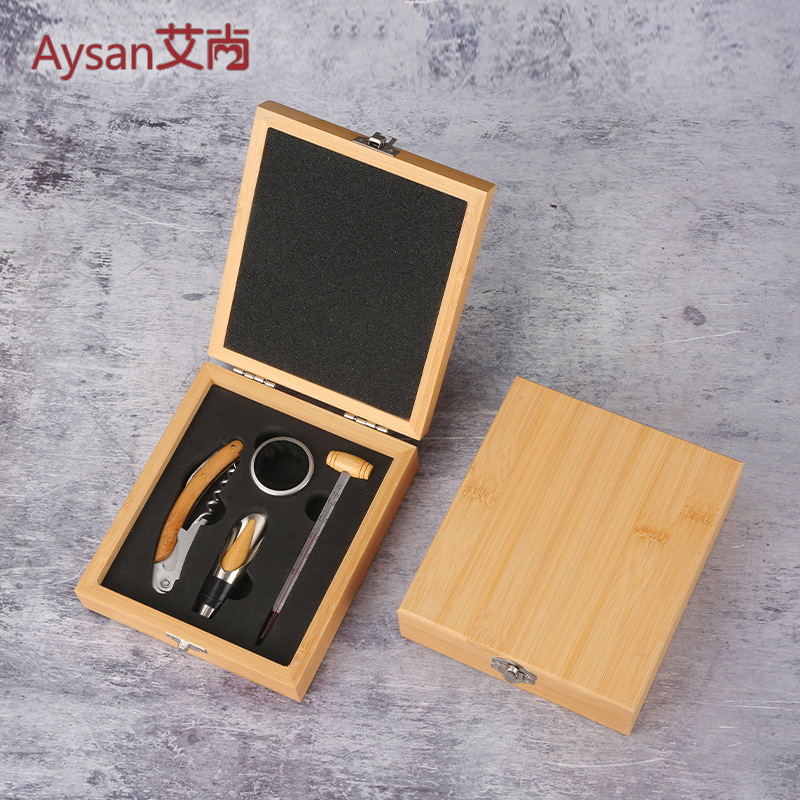 Veinikomplekt – Bambusest pudeli avaja, 4-osaline komplekt (avaja, kork, valaja, sõrm) – moodne stiil