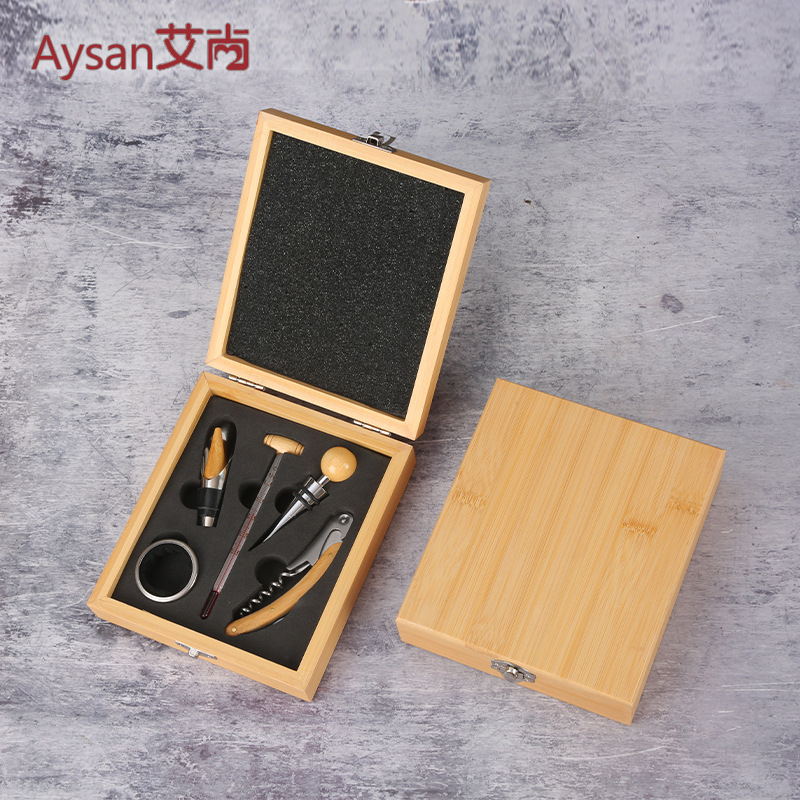 Veinikomplekt – Bambusest pudeli avaja, 4-osaline komplekt (avaja, kork, valaja, sõrm) – moodne stiil