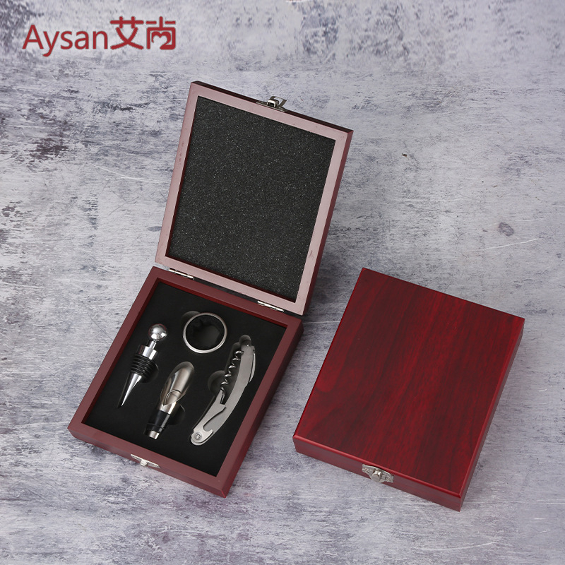 Veinikomplekt – Bambusest pudeli avaja, 4-osaline komplekt (avaja, kork, valaja, sõrm) – moodne stiil