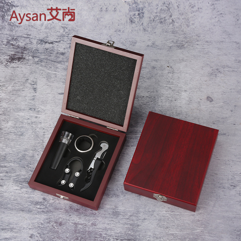 Veinikomplekt – Bambusest pudeli avaja, 4-osaline komplekt (avaja, kork, valaja, sõrm) – moodne stiil