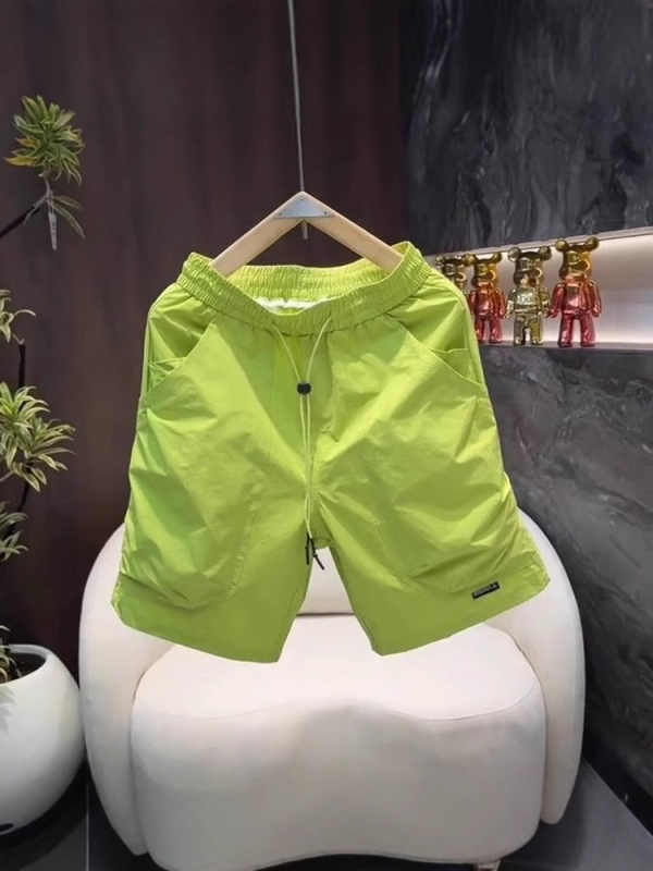 Férfi nyári könnyű, lélegző rövidnadrág, laza szabás, középső derekú, poliészter anyag