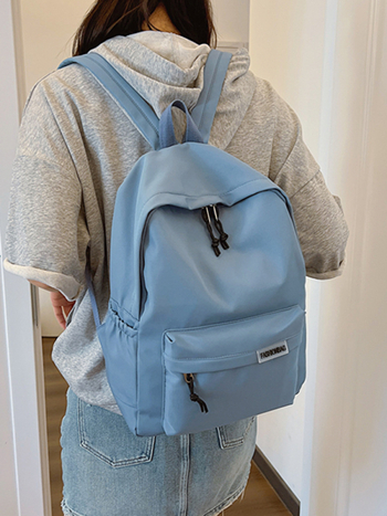 Studentu mugursoma - ultra viegla neilona materiāla, ergonomiskas izliektas plecu siksnas, poliestera oderde