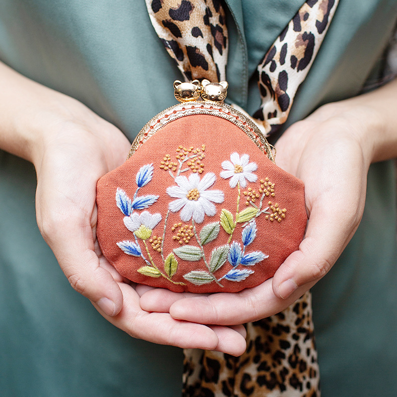 Set križnog šava: pastoralni stil, motivi cvijeće/trava/lišće na pamuk-lanom platnu