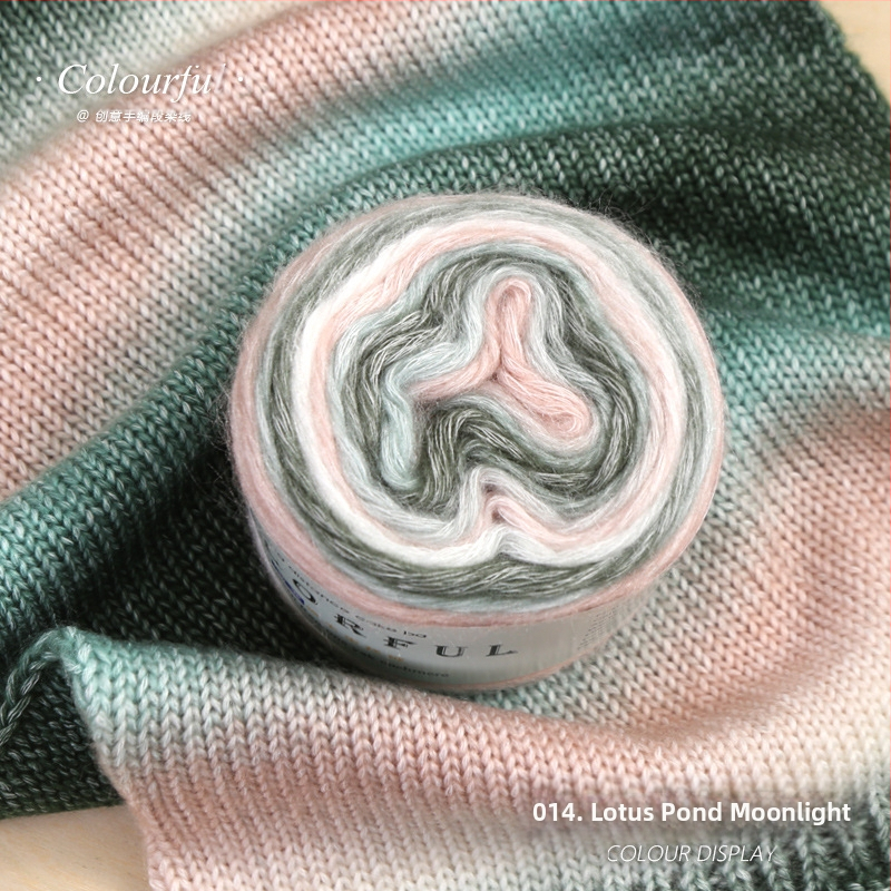 Градиентно боядисана вълнена топка за ръчно плетене – Spray-spun, средна дебелина