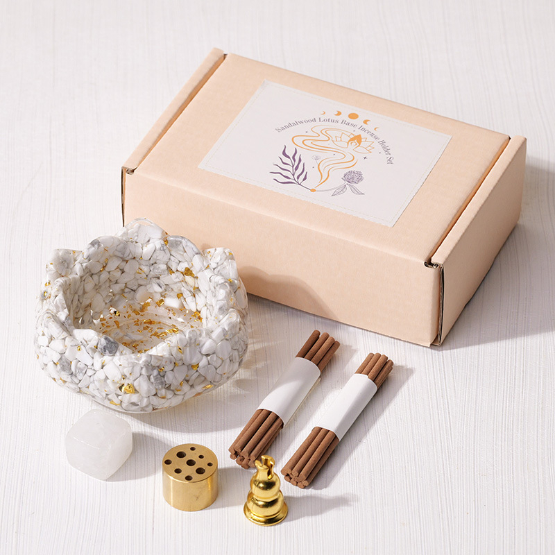 Lotusz virággal díszített füstölő tartó alap kristály kavicsos gyanta betéttel (Anyag: Kristály; Márka: Runyangshi; Kategória: Geometriai forma)