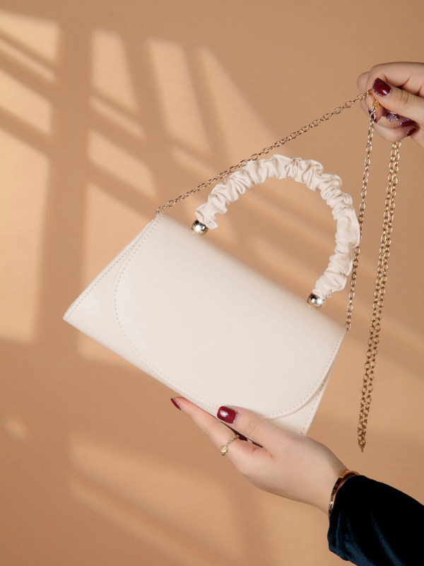 Geantă PU pentru femei – formă orizontală pătrată, închidere magnetică, căptușeală poliester, buzunar interior.