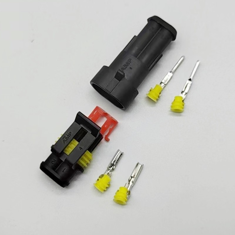 Conector auto impermeabil, seria 1.5, mufă HID și priză AMP, masculin și feminin