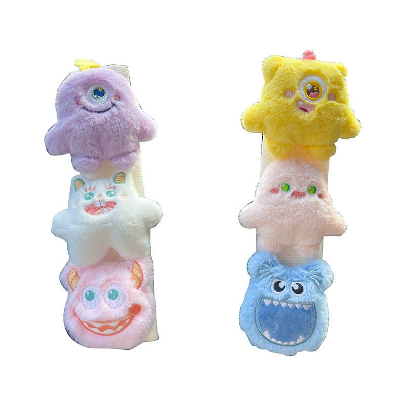 Acoperire pentru centura de siguranță auto – decor interior protecțional, păpușă monstru desen animat, Love Candy Boy, origine China, fără personalizare