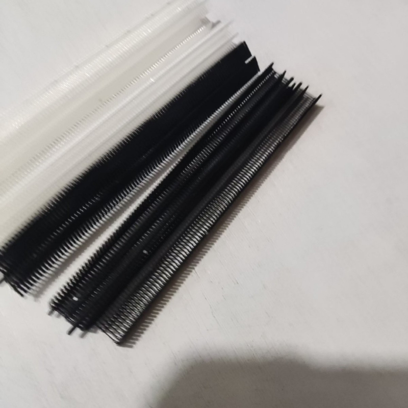 Yanlun hordozható ruhavarrógép — klasszikus stílus, műanyag kivitel