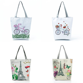 Γυναικεία τσάντα ώμου με 3D εκτύπωση πεταλούδας και Εϊφελ — πολυεστέρας, κάθετα τετράγωνο σχήμα, φερμουάρ, τρισδιάστατο εξωτερικό, εσωτερικές θήκες: θήκη με φερμουάρ, ID θήκη, θήκη σάντουις με φερμουάρ