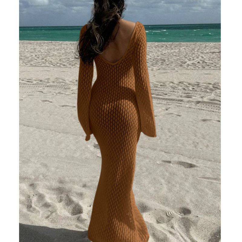 Rochie lungă cu decolteu în V, model geometric, mâneci lungi, talie medie, poliester