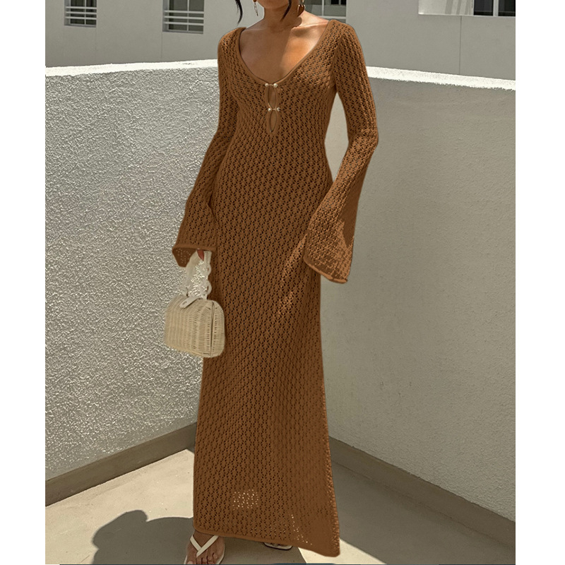 Rochie lungă cu decolteu în V, model geometric, mâneci lungi, talie medie, poliester