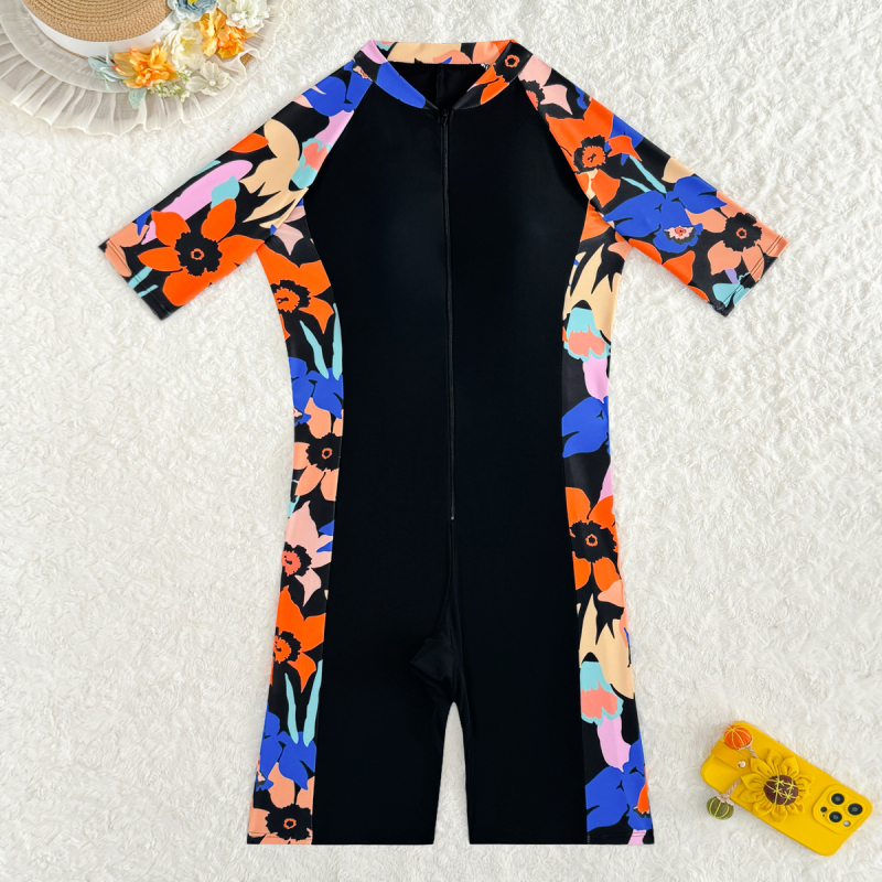 Moterų viengijis plaukimo kostiumas su priekinio užtrauktuko, ilgomis rankovėmis, krūties įdėklas, nailonas-elastanas 80/20