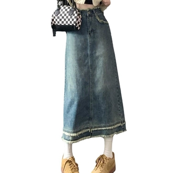 Φούστα σε Α-γραμμή, μεσαίου μήκους, σχέδιο color-block και λεπτομέρειες κολλάζ, ακρυλικό ύφασμα, Φθινόπωρο 2024