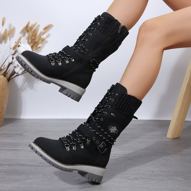 Sieviešu ziemas zābaki vidējā garuma, apaļa purngals, kvadrātveida papēdis, vilnas šuvums ar sprādzi, kokvilnas virsdaļa