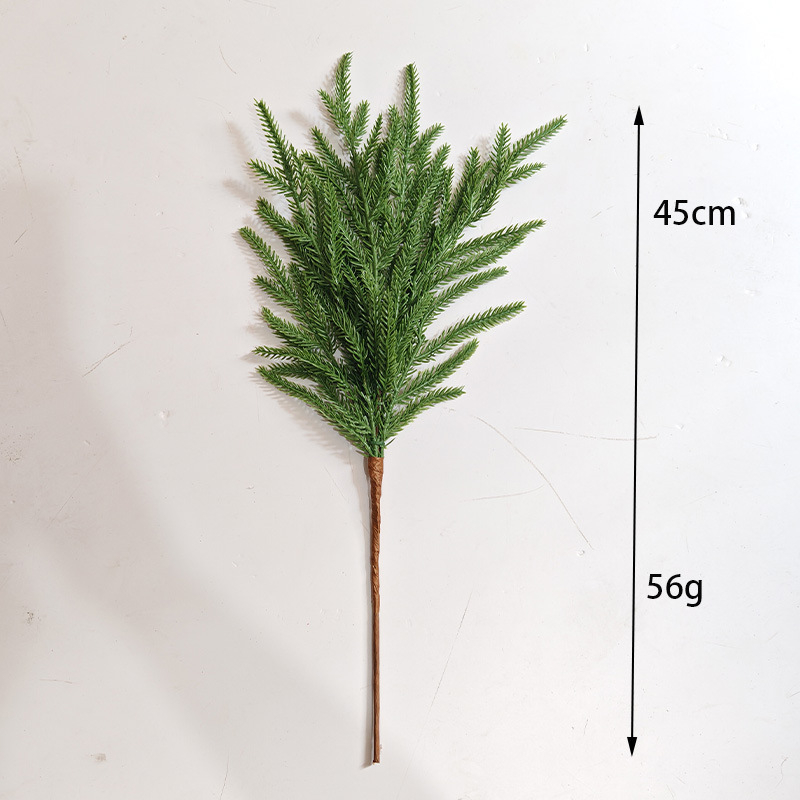 Ramură de pin Norfolk – decor artificial din plastic pentru Crăciun, stil clasic