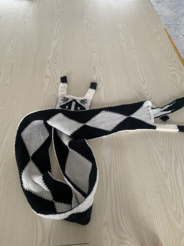 Ručni izradeni dječji šal s motivom lisice, topao za zimu, poliester tkanina (>96% poliester).