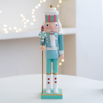 Ξύλινο διακοσμητικό με φιγούρα στρατιώτη από ξύλο καρυδιάς – χριστουγεννιάτικη διακόσμηση