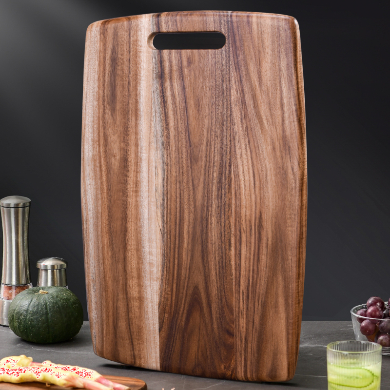 Ξύλινη σανίδα κοπής από ακακία, τετράγωνη, για οικιακή χρήση — μάρκα Mori fruit companion, λανσαρίστηκε το καλοκαίρι του 2023