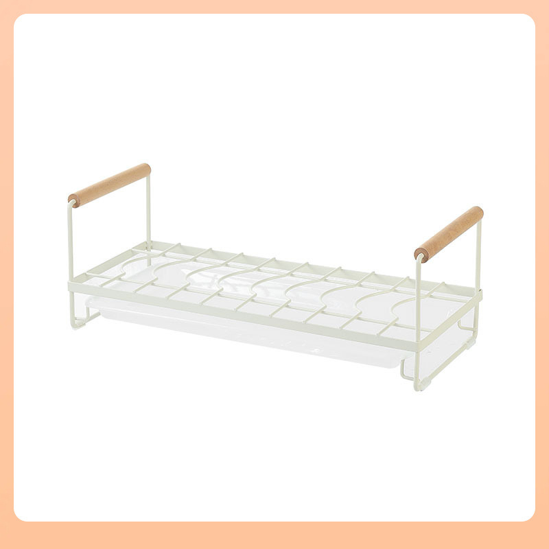 Notekšanas trauku statīvs – mūsdienīgs vienkāršs stils; materiāls: dzelzs māksla + PP; uzstādīšana bez urbšanas caurumiem; virtuves virsma traukiem; izlaiž 2023