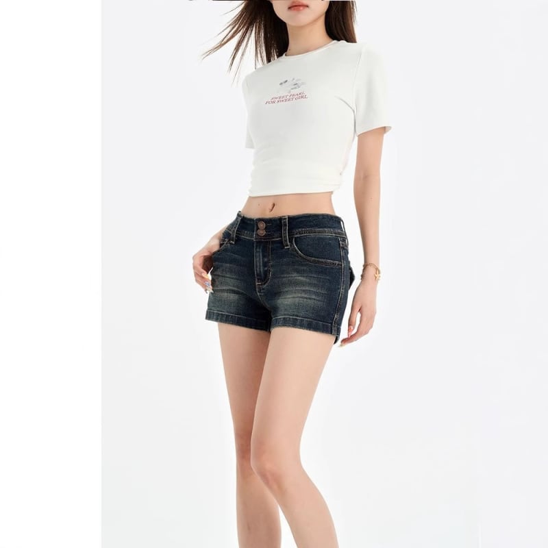 Ženske traper šorceve – američki retro stil, visok pojas, zip zatvarač, kratka duljina (denim; pamuk 70–80%; visok pojas; zip; kratka duljina)