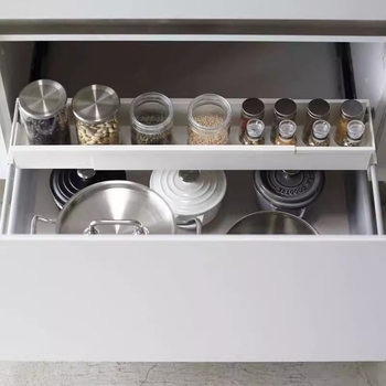 Virtuvės stalčiaus laikiklis su sluoksniu, ištraukiama atskyrimo lentyna, be gręžimo (Prekės ženklas Likewei; Medžiaga: anglies plienas; Stilius: šiuolaikinis paprastumas; Funkcija: be gręžimo; Kategorija: prieskonių laikiklis)