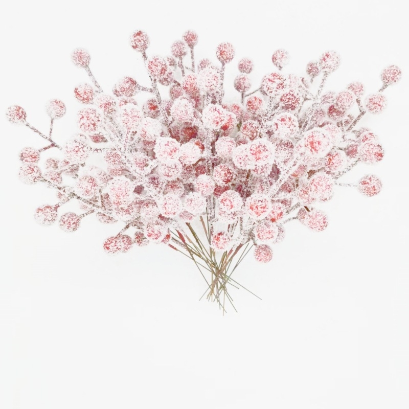 Umjetna grana Božićnog drveta – buket snježnog cvijeća i bobica; Šifra proizvoda: myc-615; Materijali: plastika, PVC, pjena, borove igle; Stilovi: pastoralno, moderni minimalistički, moderno umjetničko, američki seoski