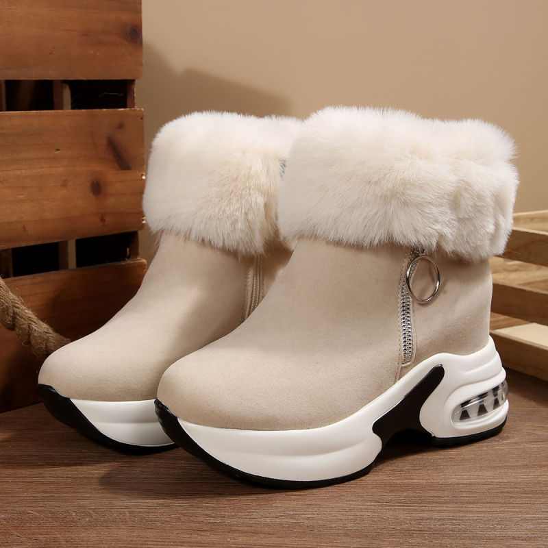 Дамски зимни снегоботи, замшев връх, висок маншет, подплатени с изкуствен пух, среден ток 3-5 см