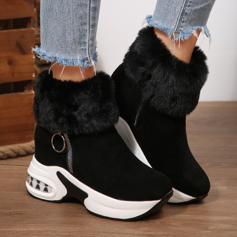 Дамски зимни снегоботи, замшев връх, висок маншет, подплатени с изкуствен пух, среден ток 3-5 см
