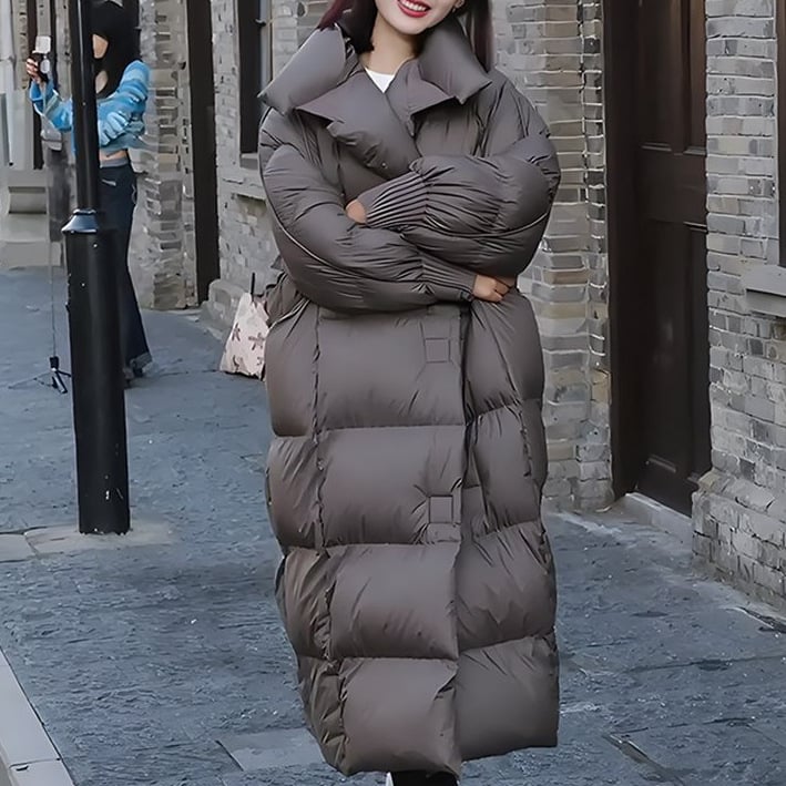 Дамско пухено яке с бял патеши пух (съдържание на пух 51–55%; дебелина: сгъстена; основна материя: спандекс)