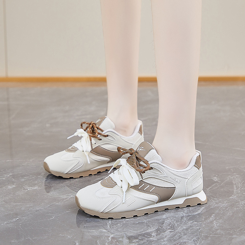 Naiste Derby kingad PU naha ülaosaga, ümmargune varvas, keskmise kõrgusega 3–5 cm konts, kummist tallaga