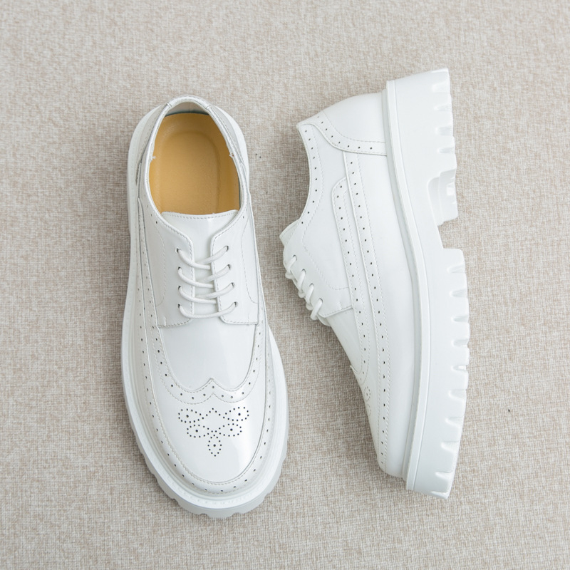 Ανδρικά δερμάτινα παπούτσια για επιχειρηματικό και business casual στυλ — επάνω μέρος από συνθετικό δέρμα, σόλα από καουτσούκ, κορδόνια, χαμηλό ύψος, μυτερός δάκτυλος