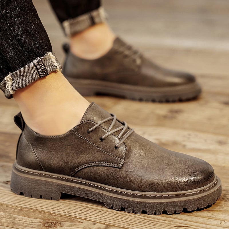 Ανδρικά παπούτσια brogue χαμηλού ύψους, επάνω μέρος από μικροϊνες, PU πάτος, αναπνέοντα, αυξητικό ύψος, ραφή σόλα, ρετρό στυλ για φθινόπωρο