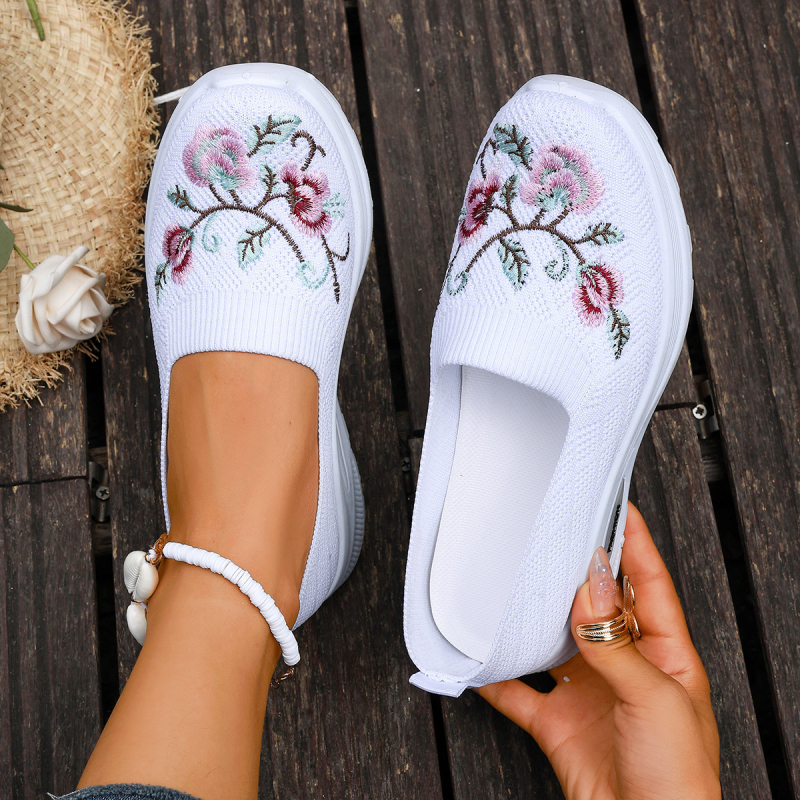 Mocasini pentru femei (vârf rotund, exterior textil, talpă din cauciuc, slip-on, toc mediu 3–5 cm)
