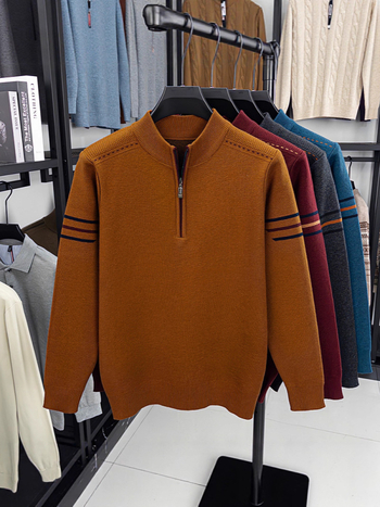 Пуловер с цип и стояща яка, райета, дебел плетен модел, свободна кройка, полиестерна тъкан