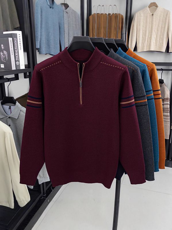 Zárható kötött pulóver cipzárral, áll-nyakkal, csíkos mintázat, vastag kötés, lazán szabott