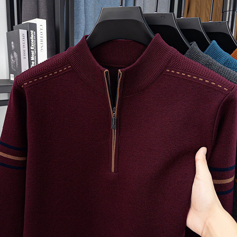 Zárható kötött pulóver cipzárral, áll-nyakkal, csíkos mintázat, vastag kötés, lazán szabott